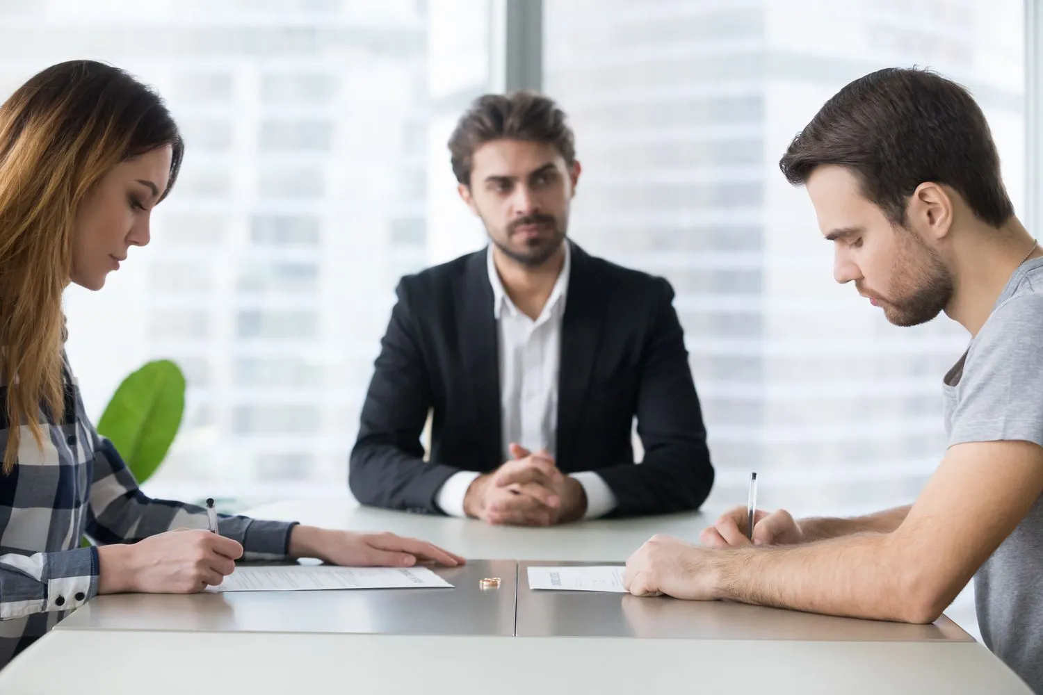 How EH Mediation Guides Couples Toward Fair and Balanced Outcomes Ventnor